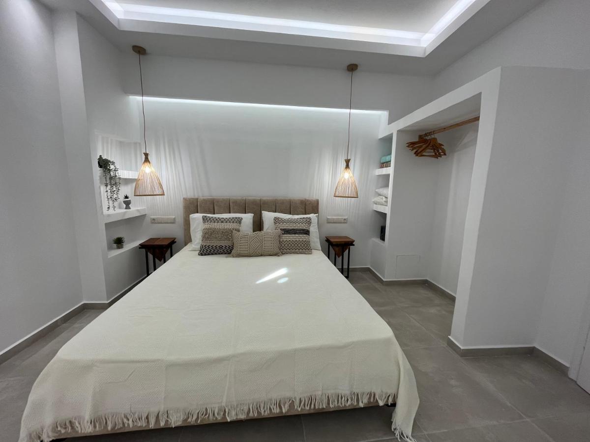 Aleria Central Apartments Naxos City Екстер'єр фото